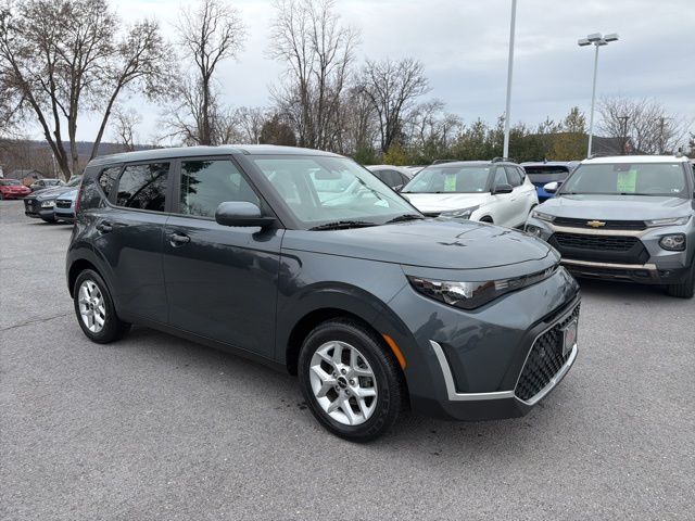 2023 Kia Soul LX FWD