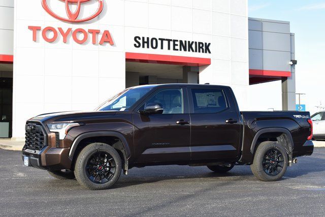 2025 Toyota Tundra Limited CrewMax Cab 4WD