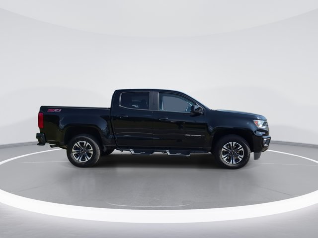 Used 2022 Black Chevrolet Z71 image 9