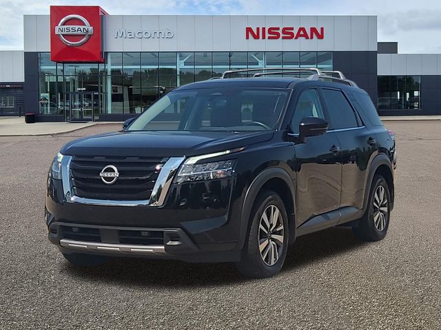 Used 2024 Nissan Pathfinder SUV