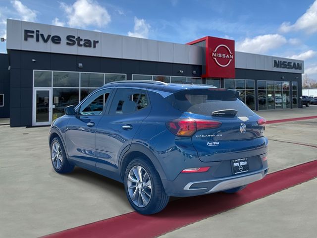 Used 2021 Blue Buick Select image 4