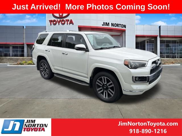 2017 Toyota 4Runner Limited 4x4 V6's photo