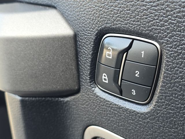 2020 Ford F-150 Raptor:C02483A