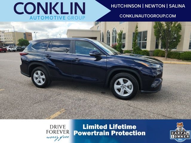 2025 Toyota Highlander LE FWD