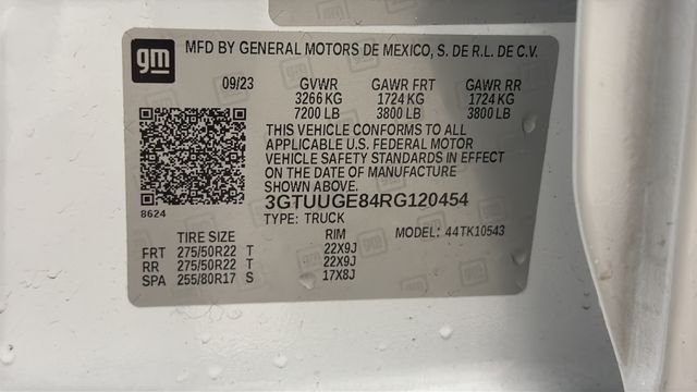 Used 2024 Summit White GMC Denali image 28