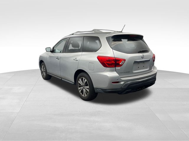 2018 Brilliant Silver Metallic Nissan Pathfinder SV 4X4 SUV