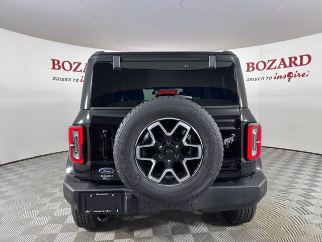 2025 Shadow Black Ford Bronco Outer Banks 4X4 SUV