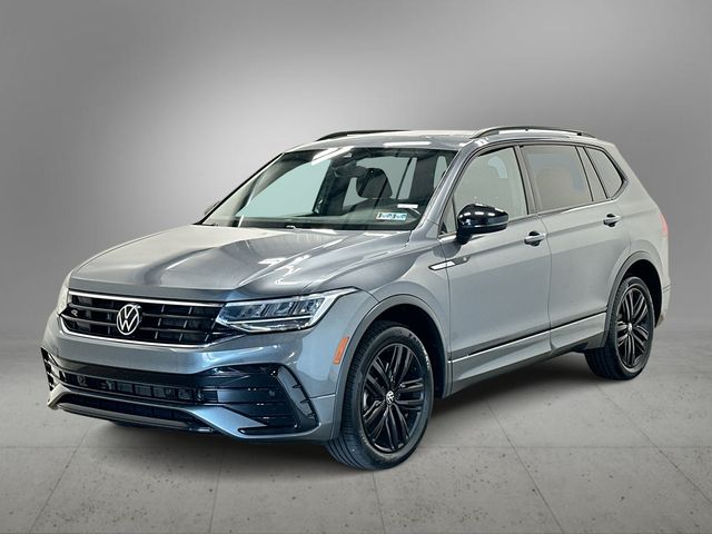 Platinum Gray Metallic 2022 Volkswagen Tiguan SUV / Crossover All-Wheel Drive 8-Speed Automatic