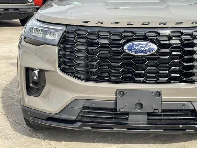 New 2026 Gray Ford ST-Line image 5