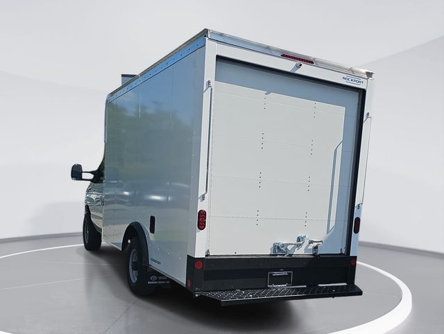 New 2027 White Ford 12' BOX VAN image 6