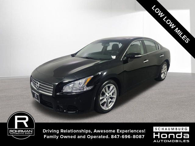 2011 Nissan Maxima 3.5 SV's photo