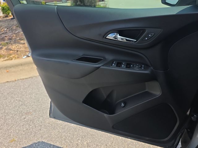 Used 2024 Sterling Gray Metallic Chevrolet LT image 27