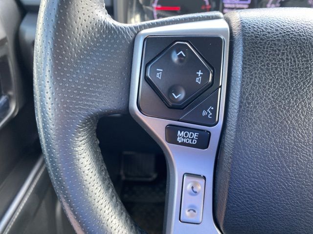 2020 Toyota 4Runner SR5 photo