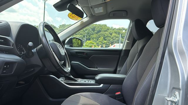 Used 2023 Toyota Highlander SUV