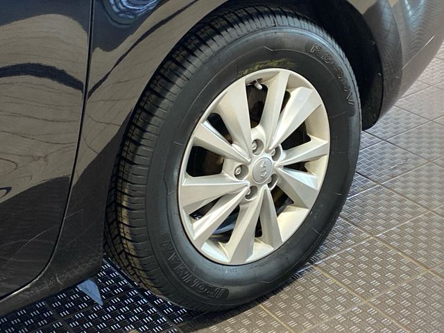 Used 2017 Black Kia LX image 8