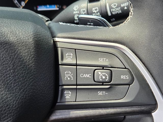 Used 2025 Jeep Grand Cherokee SUV