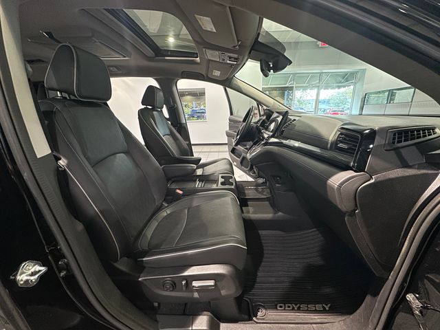 2023 Honda Odyssey Elite - 11