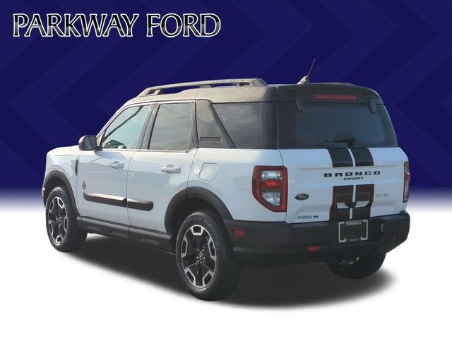 Used 2024 White Ford Outer Banks image 3