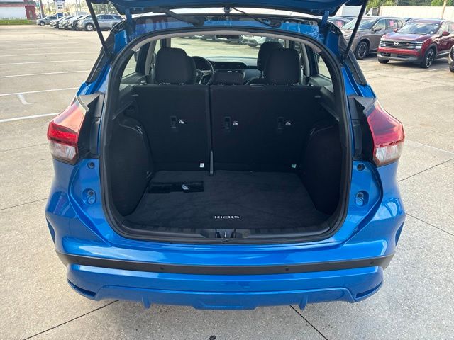 2023 Nissan Kicks SV - 7