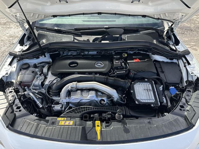 Certified Used 2025  Mercedes-Benz GLA 250 image 19