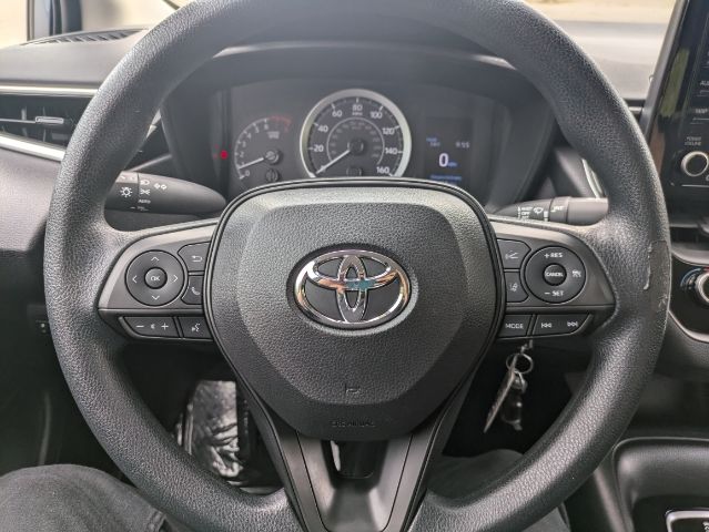 2022 Toyota Corolla LE 22