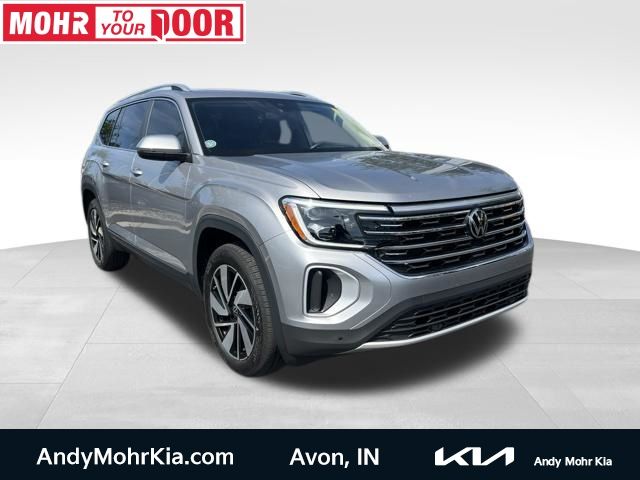 Silver Mist Metallic 2024 Volkswagen Atlas SUV / Crossover All-Wheel Drive 8-Speed Automatic