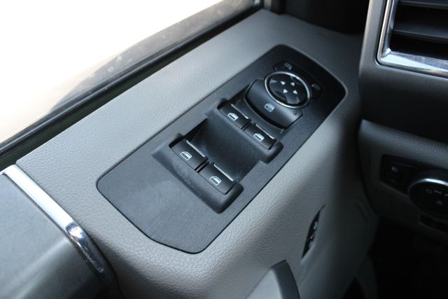 Used 2015 Blue Ford XLT image 5