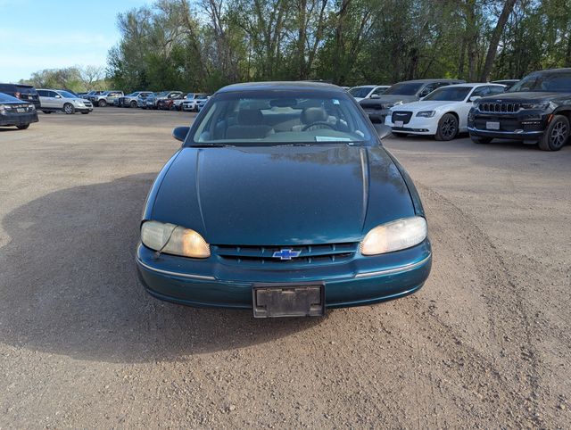 2001 Chevrolet Lumina Base FWD Sedan