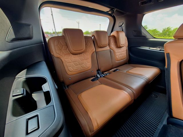 New 2026 White Nissan Platinum Reserve image 32