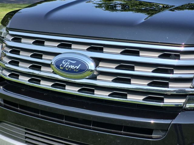 Used 2020 Black Ford Limited image 36