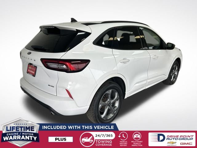 2023 Ford Escape ST-Line - Image 3