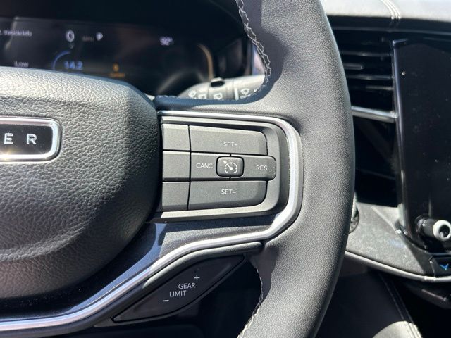 2023 Jeep Wagoneer Series I - Photo 21