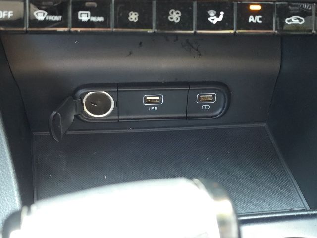 2021 Kia K5 GT-Line:B02116A