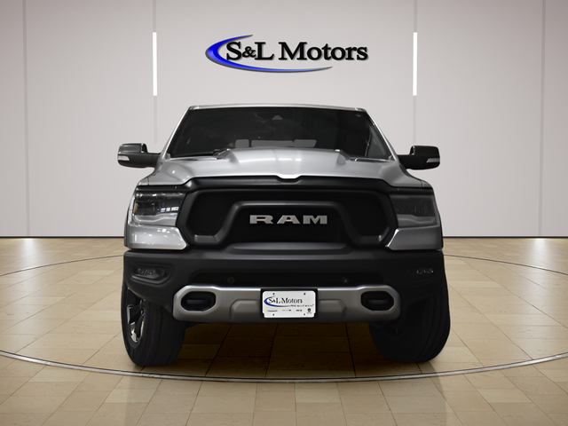 View vehicle photo 6