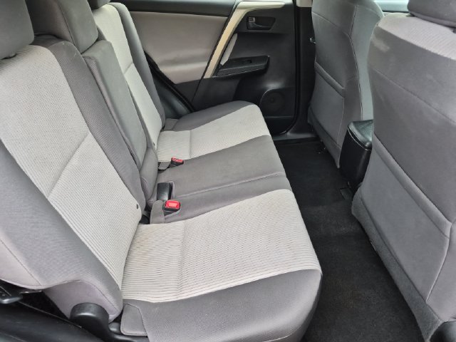 2014 Toyota RAV4 - Image 29