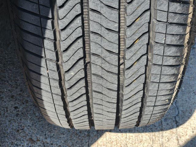 2025 Chevrolet Traverse LT Gray at River Oaks CDJR