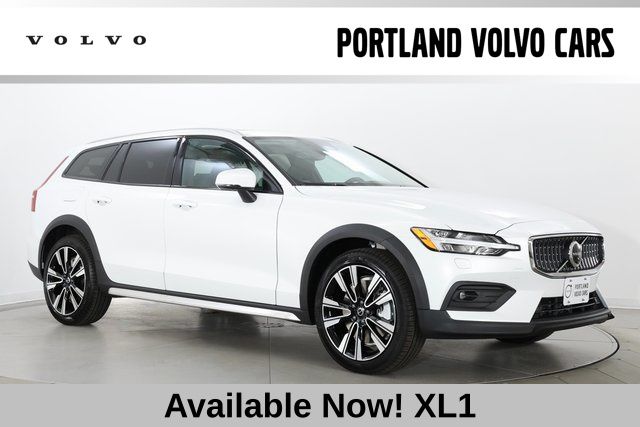 2026 Volvo V60 Cross Country B5 Ultra AWD