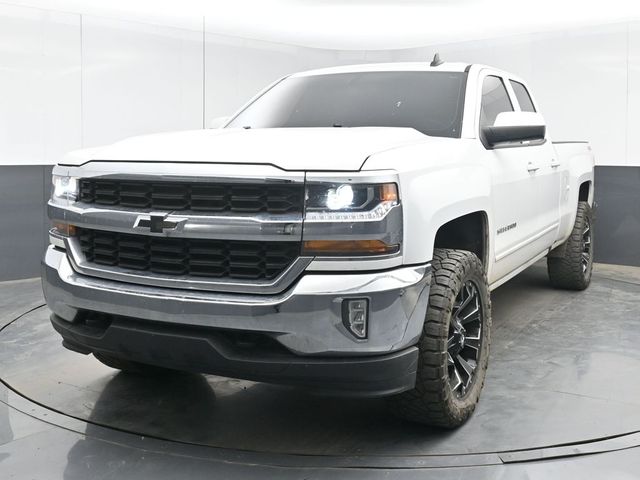Used 2018 White Chevrolet LT image 5