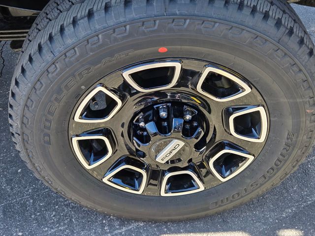 New 2026 Ford Super Duty F-350 Crew Cab 8' Box Platinum