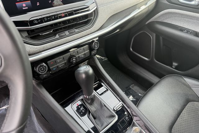 used 2024 Jeep Compass car, priced at $18,689