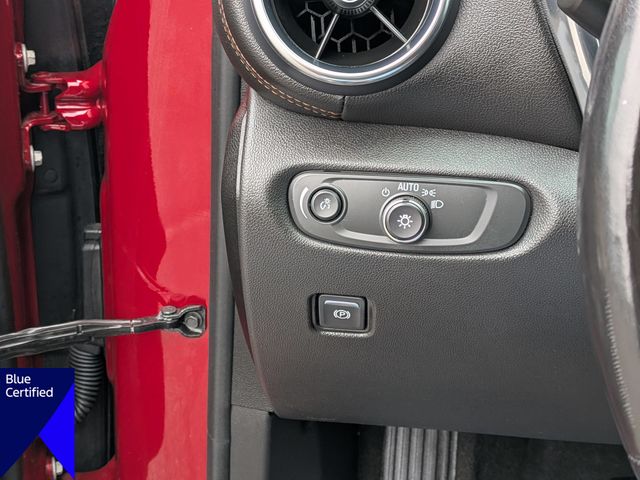 Used 2019 Red Chevrolet Premier image 16