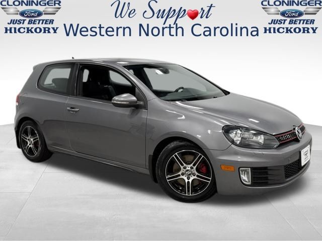 2010 Volkswagen GTI photo