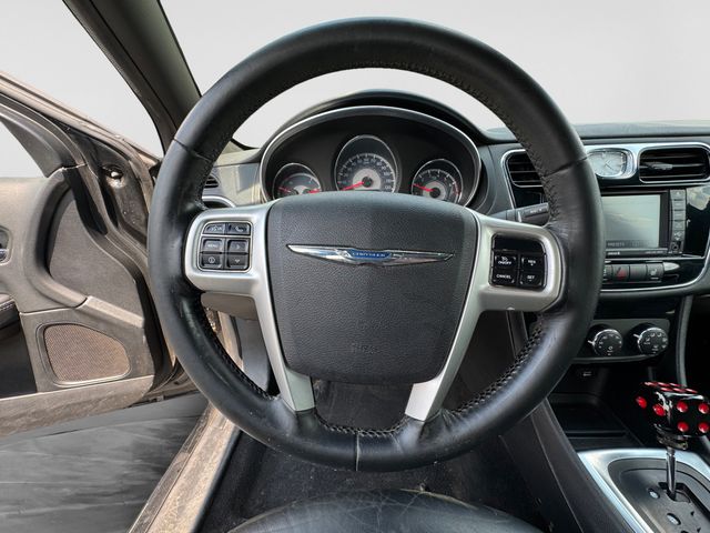 2011 Chrysler 200 Limited - Black exterior view 13