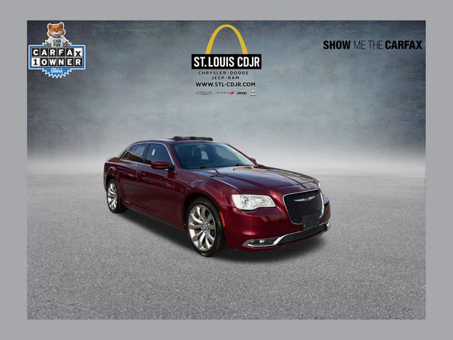 Velvet Red Pearlcoat 2019 Chrysler 300 Touring RWD Sedan Rear-Wheel Drive 8-Speed Automatic