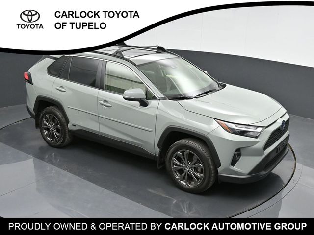 2022 Toyota RAV4 Hybrid XLE Premium 33