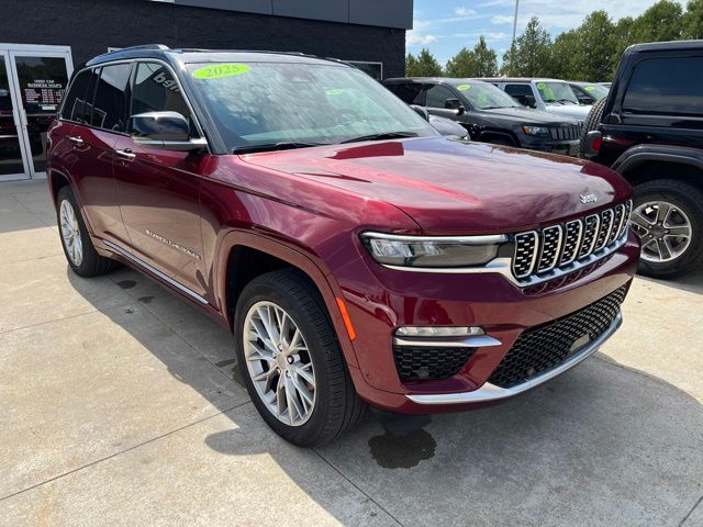 2025 Jeep Grand Cherokee Summit 4WD