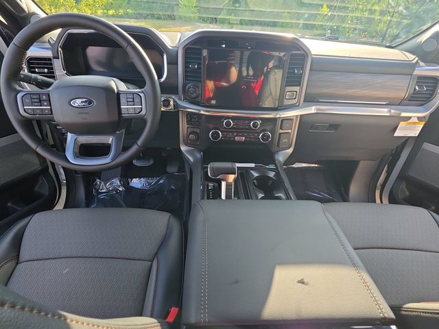 New 2026 Star White Metallic Tri-Coat Ford Lariat® image 10