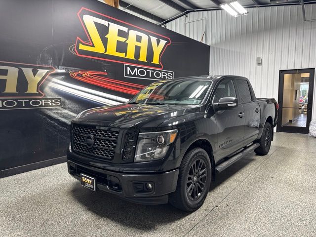  2019 Nissan Titan SV Crew Cab 4WD   
