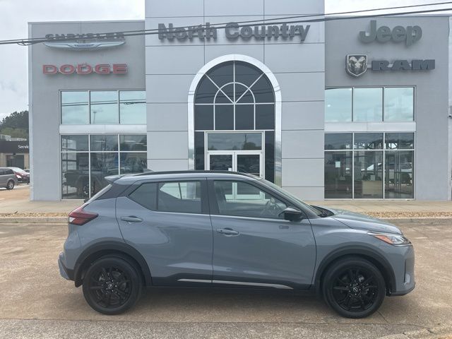 Boulder Gray Pearl 2024 Nissan Kicks SR FWD SUV / Crossover Front-Wheel Drive Continuously Variable Transmission