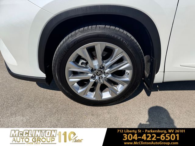 2020 White Toyota Highlander Limited AWD SUV